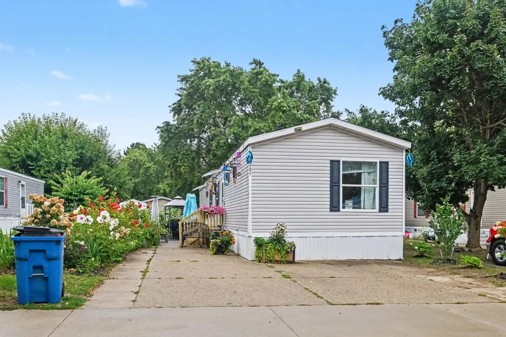 14504 Winding Creek Lane West Olive, MI 49460