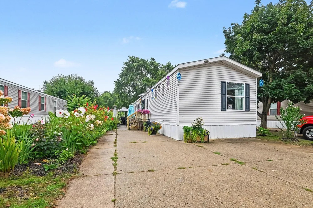 14504 Winding Creek Lane West Olive, MI 49460