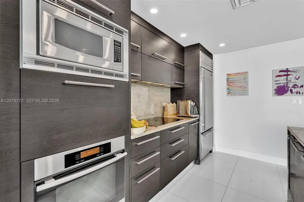 900 Biscayne Blvd #1708 Miami, FL 33132