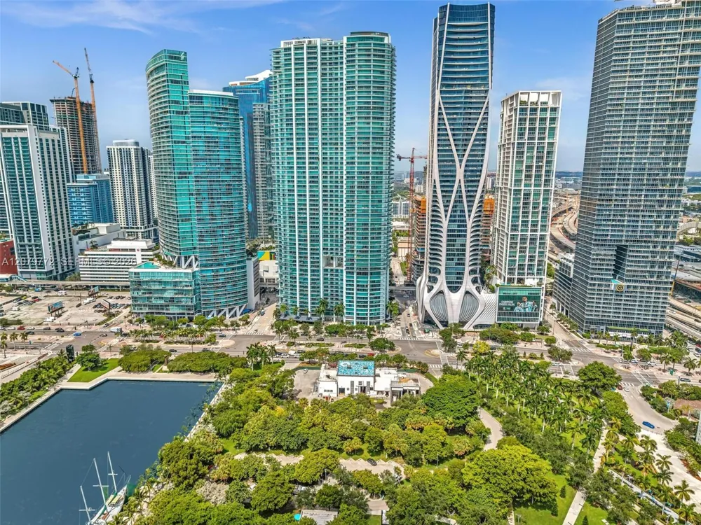 900 Biscayne Blvd #1708 Miami, FL 33132
