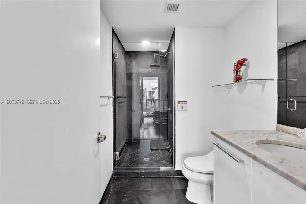900 Biscayne Blvd #1708 Miami, FL 33132