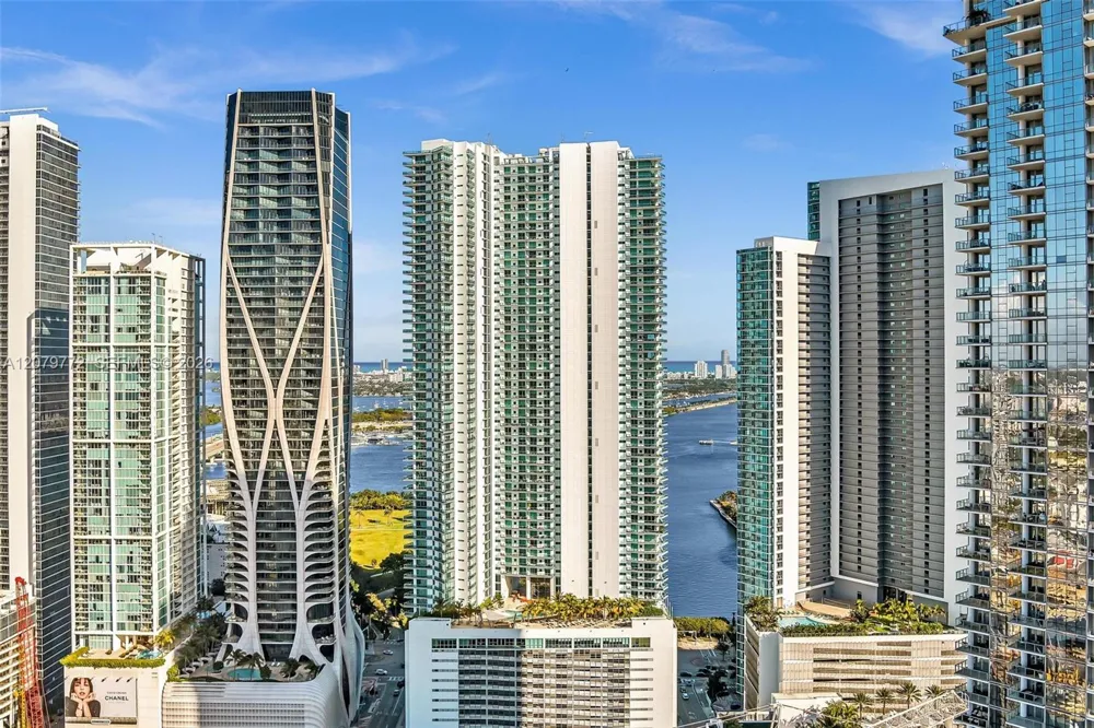 900 Biscayne Blvd #1708 Miami, FL 33132