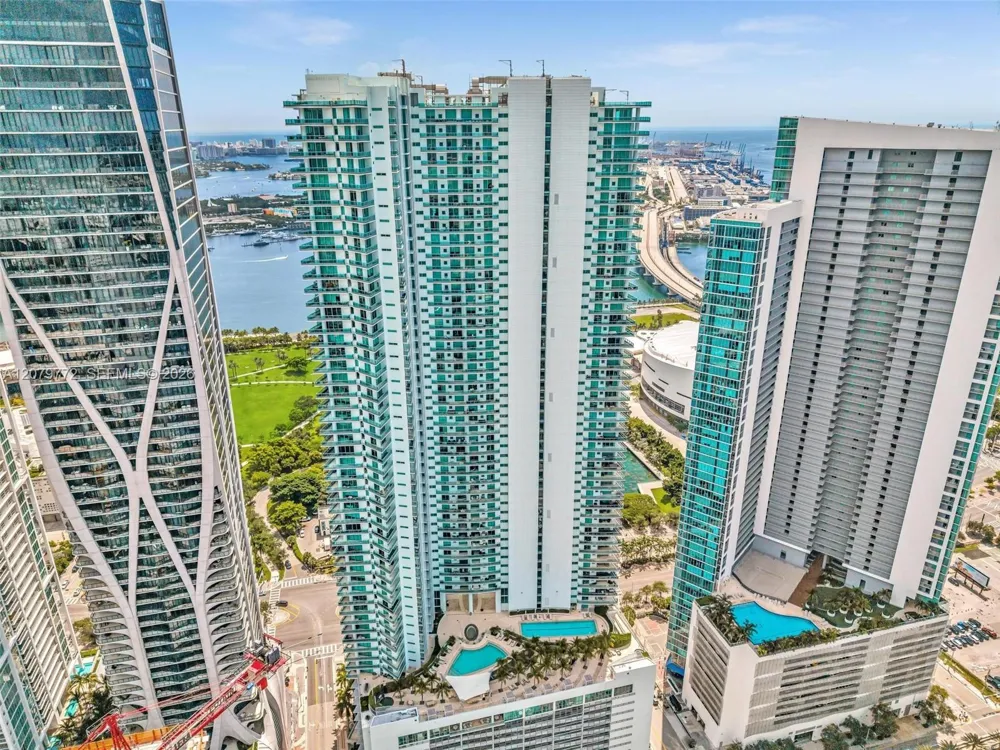 900 Biscayne Blvd #1708 Miami, FL 33132