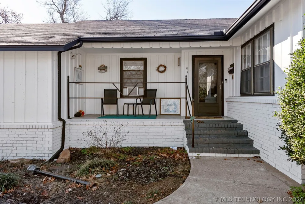 515 W Delaware Street Tahlequah, OK 74464