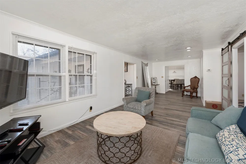 515 W Delaware Street Tahlequah, OK 74464