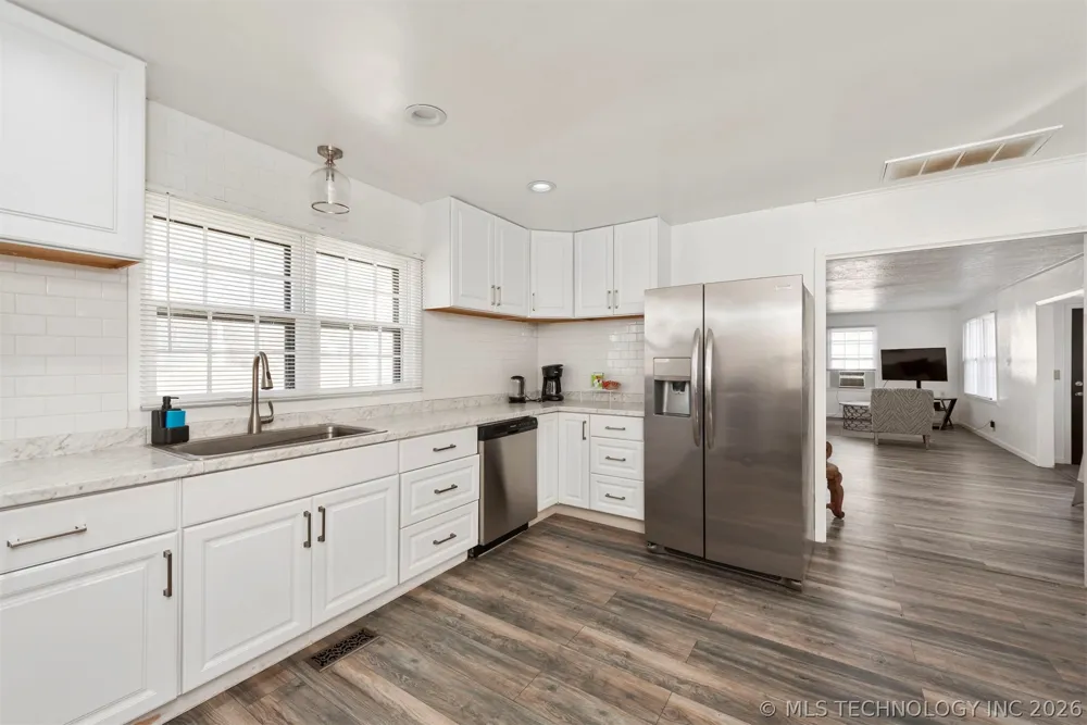 515 W Delaware Street Tahlequah, OK 74464
