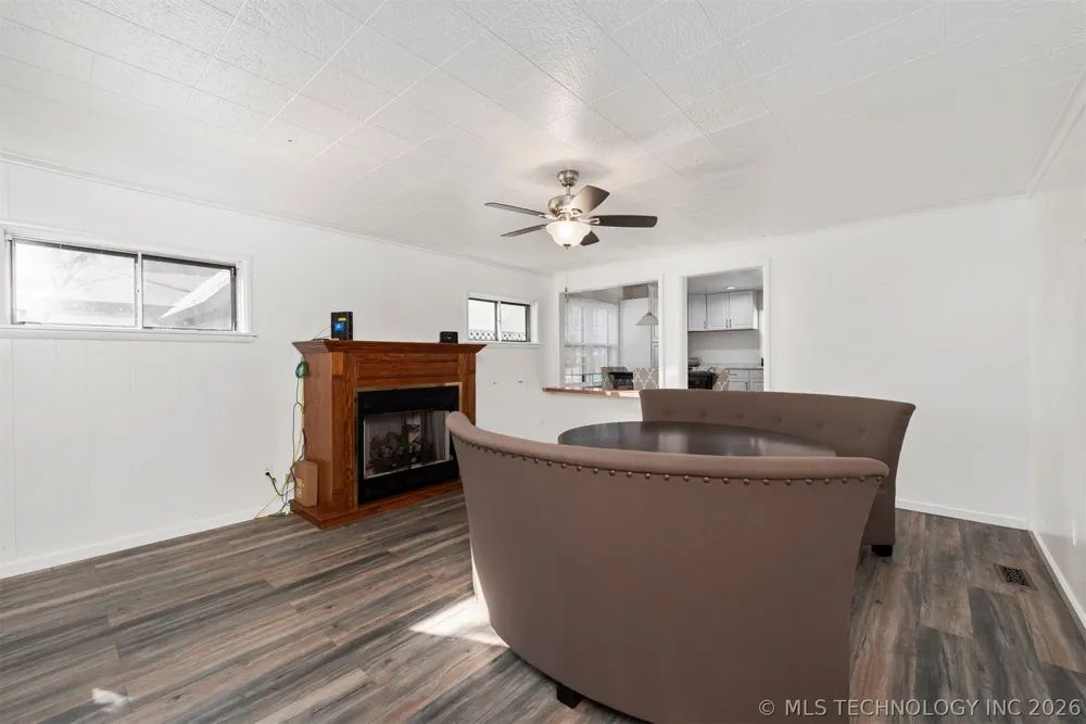 515 W Delaware Street Tahlequah, OK 74464