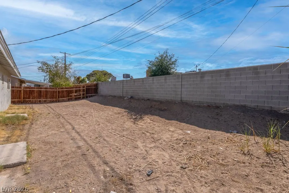 1501 Tonopah Drive Las Vegas, NV 89106