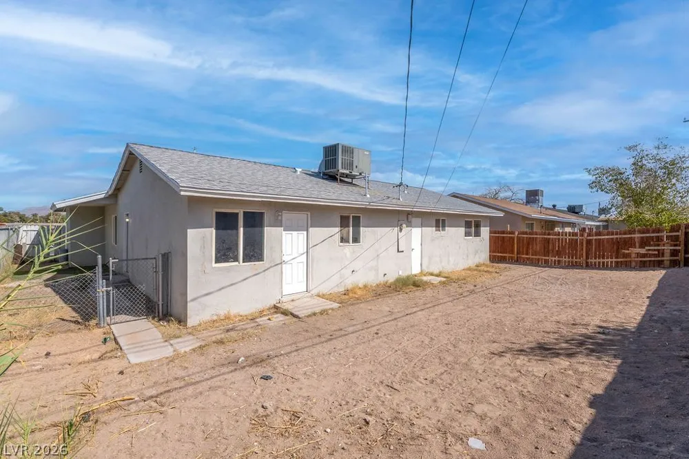 1501 Tonopah Drive Las Vegas, NV 89106