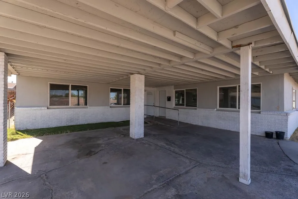 1501 Tonopah Drive Las Vegas, NV 89106