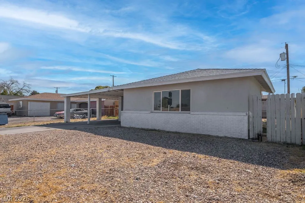 1501 Tonopah Drive Las Vegas, NV 89106