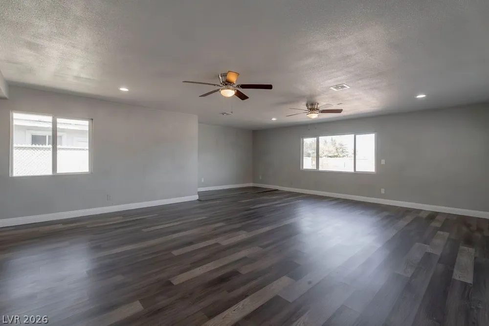 1501 Tonopah Drive Las Vegas, NV 89106