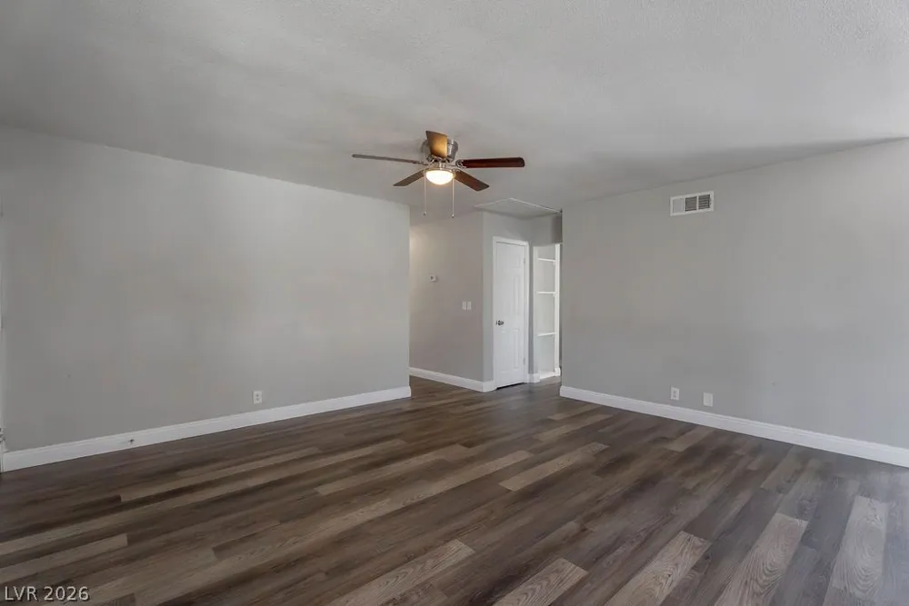 1501 Tonopah Drive Las Vegas, NV 89106