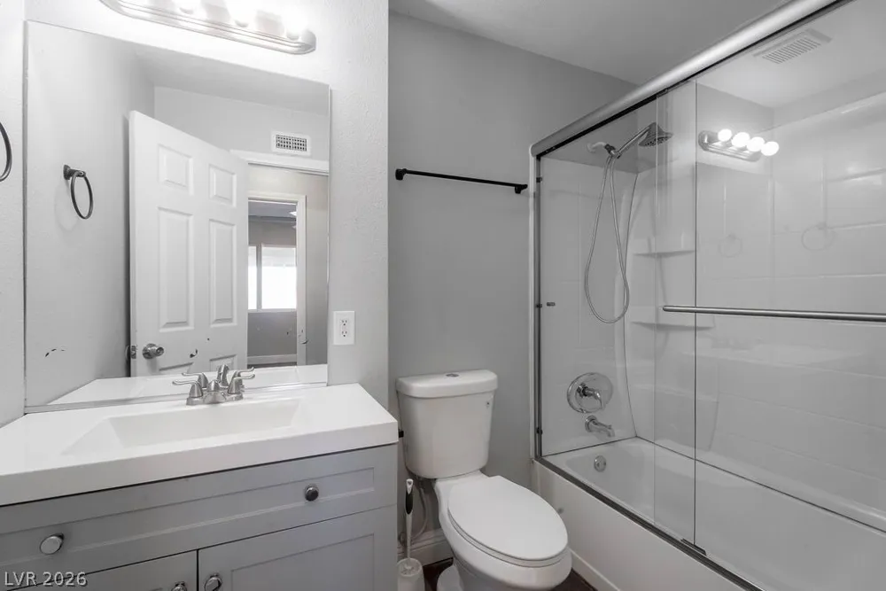 1501 Tonopah Drive Las Vegas, NV 89106