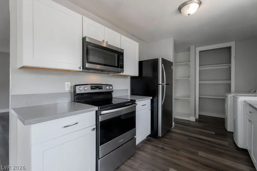 1501 Tonopah Drive Las Vegas, NV 89106