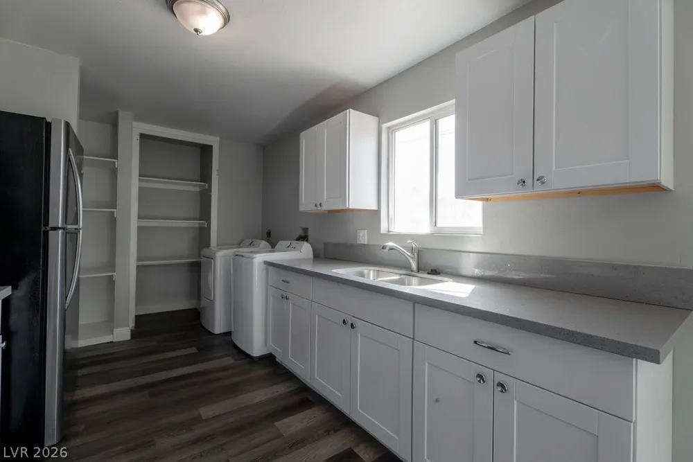 1501 Tonopah Drive Las Vegas, NV 89106