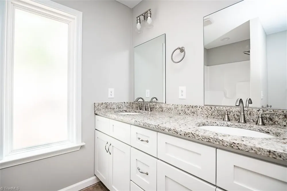 5580 Foothills Court Snow Camp, NC 27349