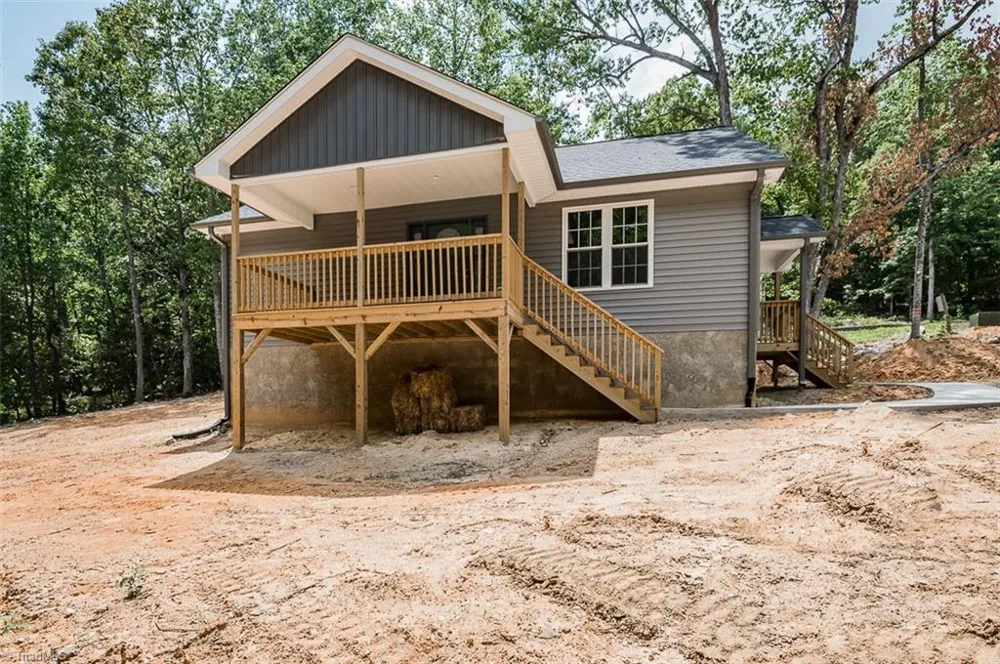 5580 Foothills Court Snow Camp, NC 27349
