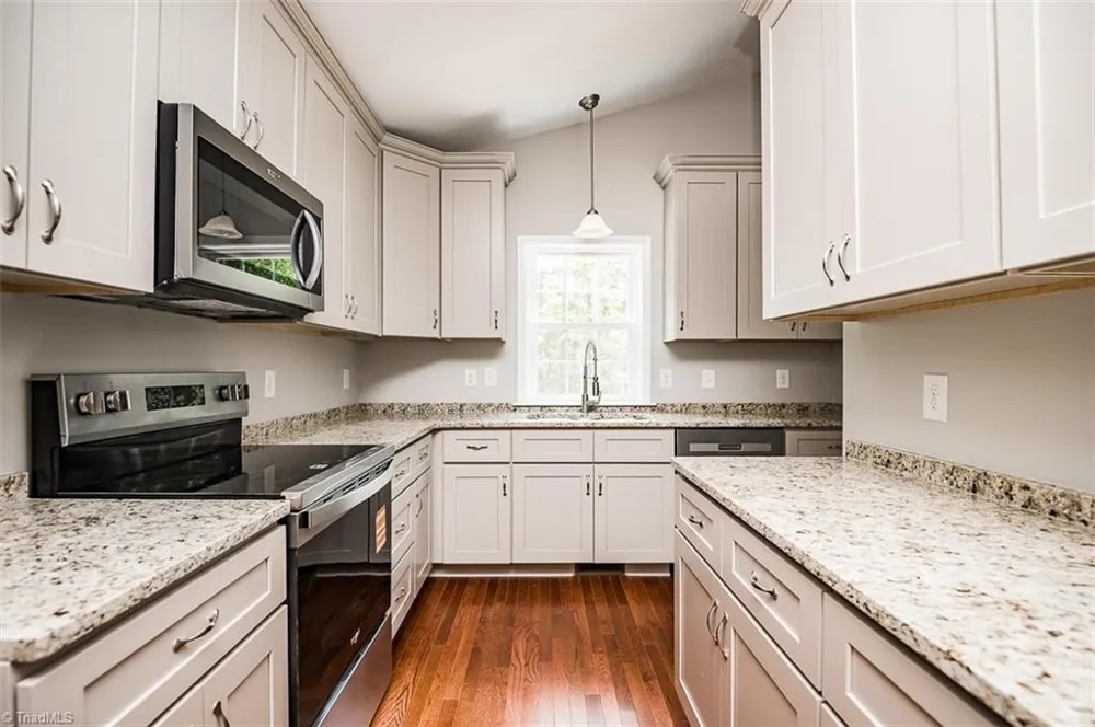 5580 Foothills Court Snow Camp, NC 27349