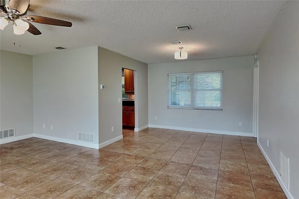1016 MANCHESTER CIRCLE Winter Park, FL 32792