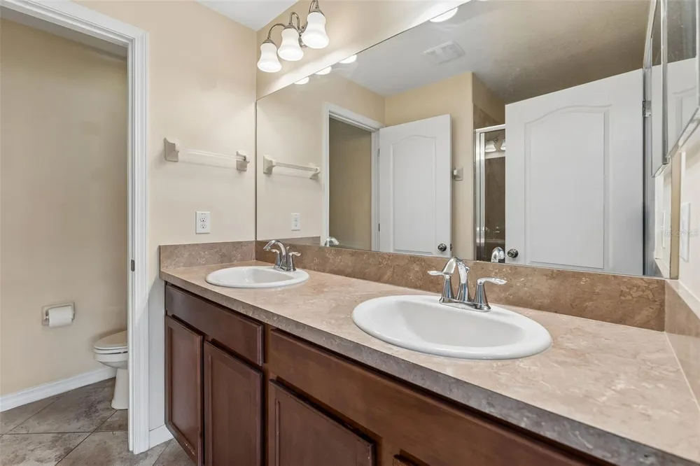 4127 SHADE TREE LANE Lakeland, FL 33812