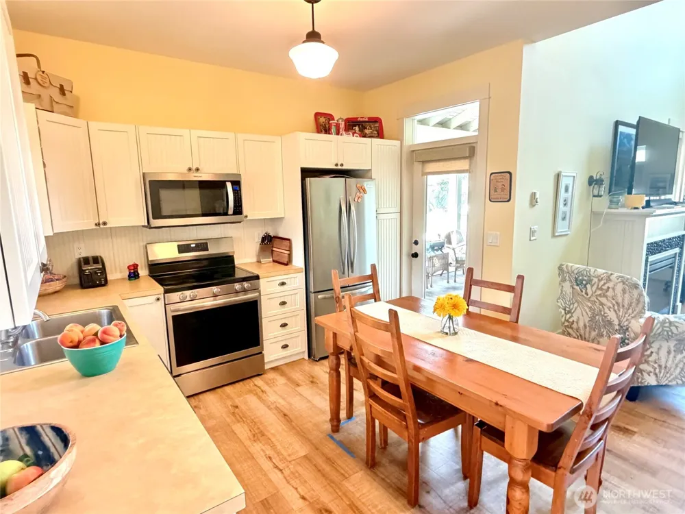 137 Malarkey Lane Oroville, WA 98844