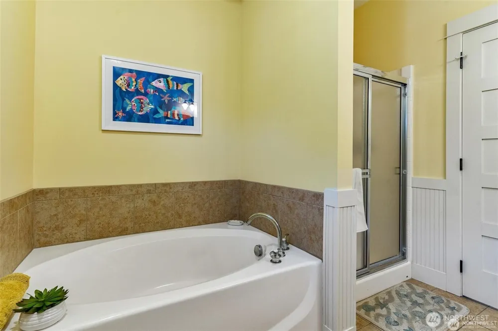 137 Malarkey Lane Oroville, WA 98844