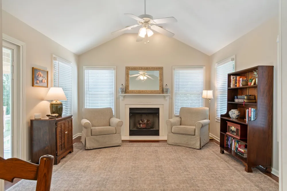 2745 Mollys Ct Spring Hill, TN 37174