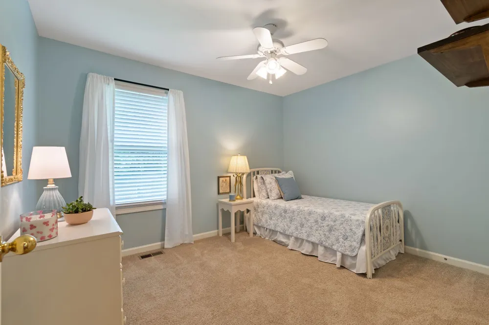 2745 Mollys Ct Spring Hill, TN 37174