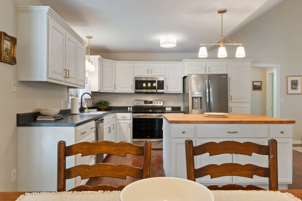 2745 Mollys Ct Spring Hill, TN 37174