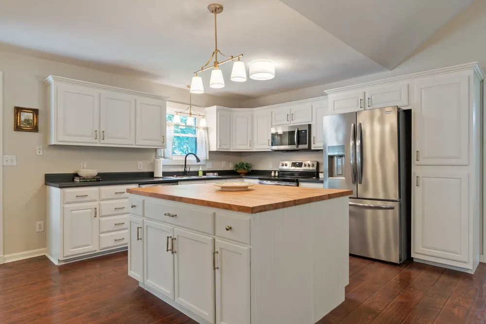 2745 Mollys Ct Spring Hill, TN 37174