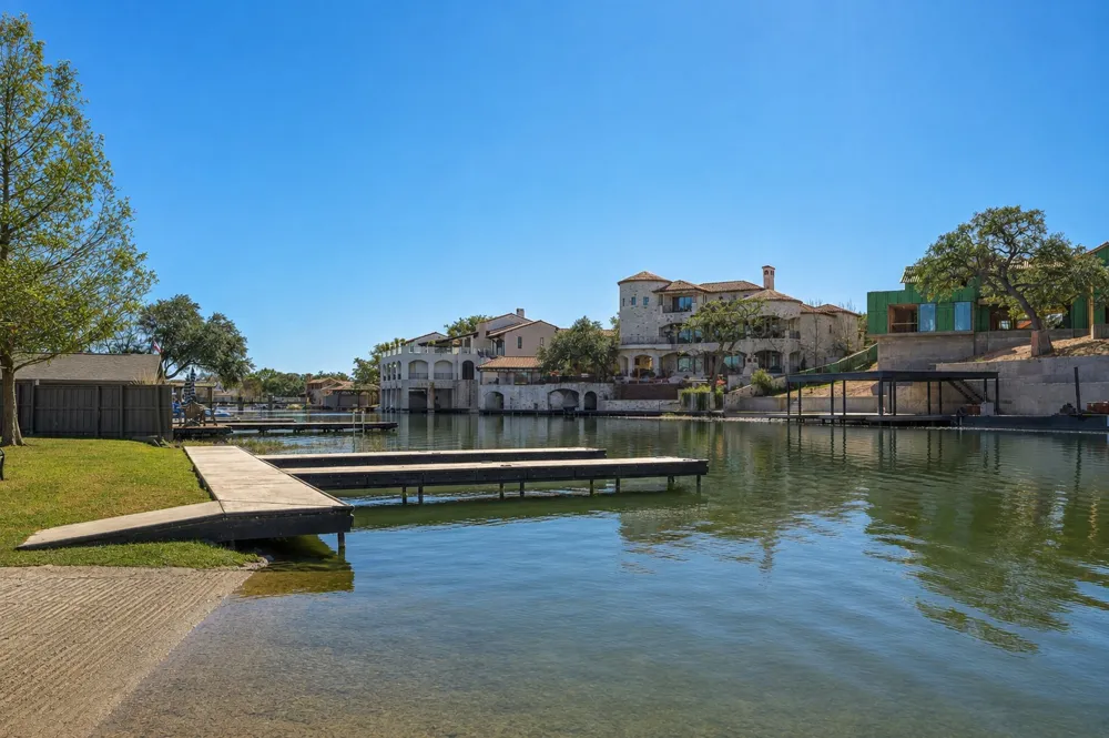612 Pecan Creek Horseshoe Bay, TX 78657