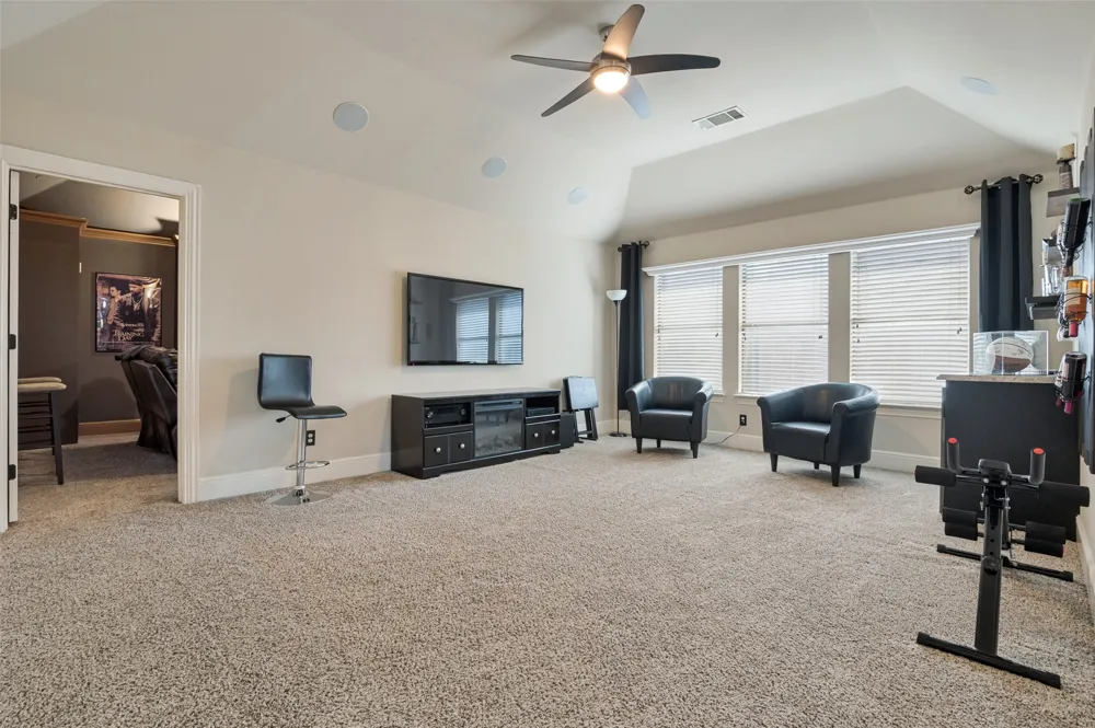 1633 Turtle Point Drive DeSoto, TX 75115