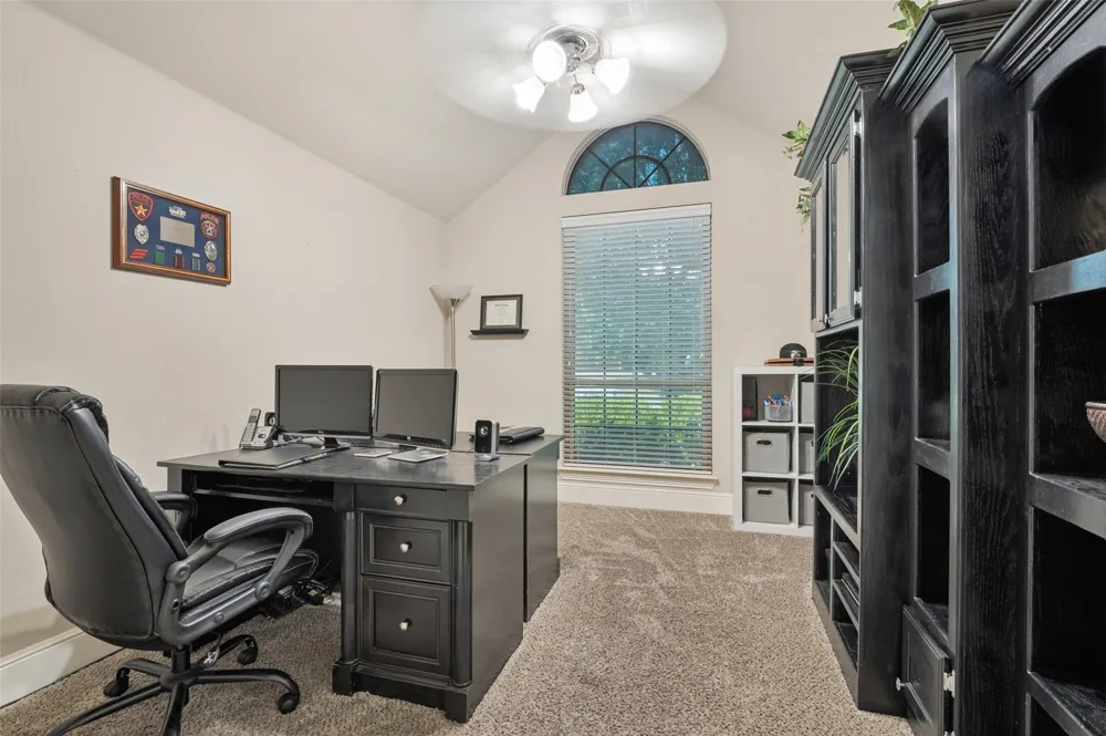 1633 Turtle Point Drive DeSoto, TX 75115