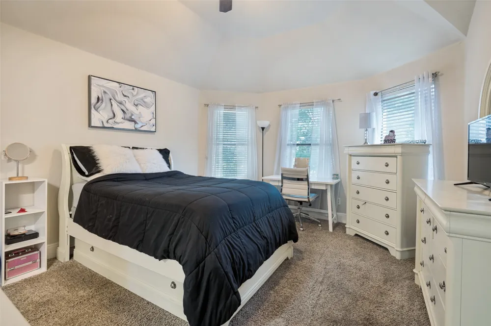 1633 Turtle Point Drive DeSoto, TX 75115