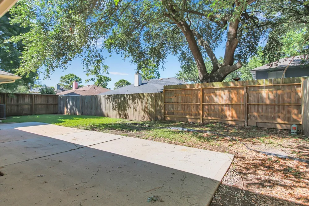 8235 Alabaster Drive Houston, TX 77083
