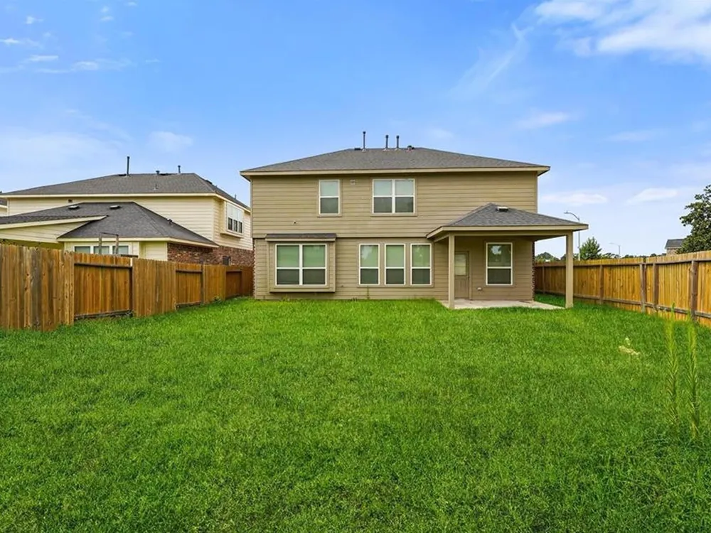 10052 Gold Finch Run Magnolia, TX 77354