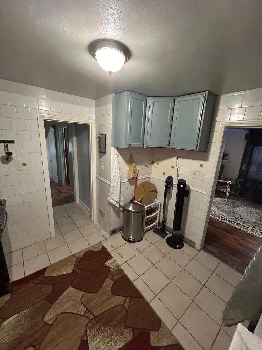 6878 Abington Avenue Detroit, MI 48228