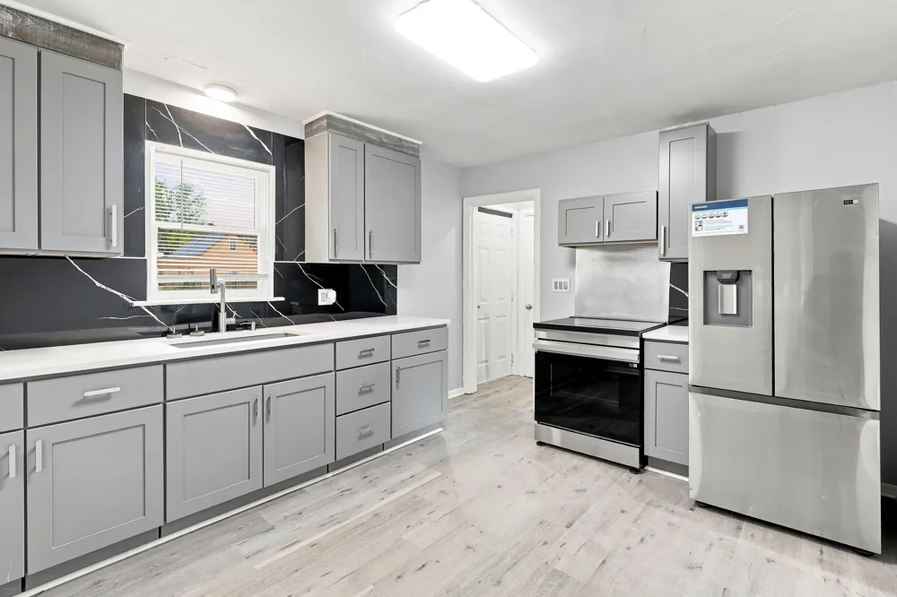 785 McGuigan Avenue Benton Harbor, MI 49022