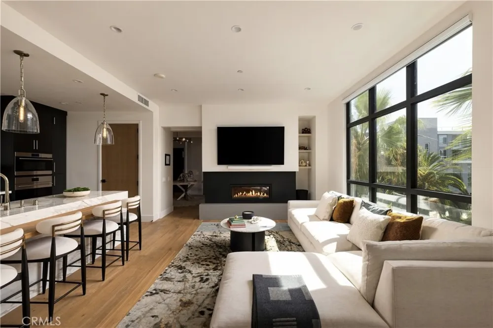 4291 Uptown Newport Dr #3 Newport Beach, CA 92660