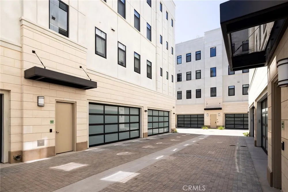4291 Uptown Newport Dr #3 Newport Beach, CA 92660