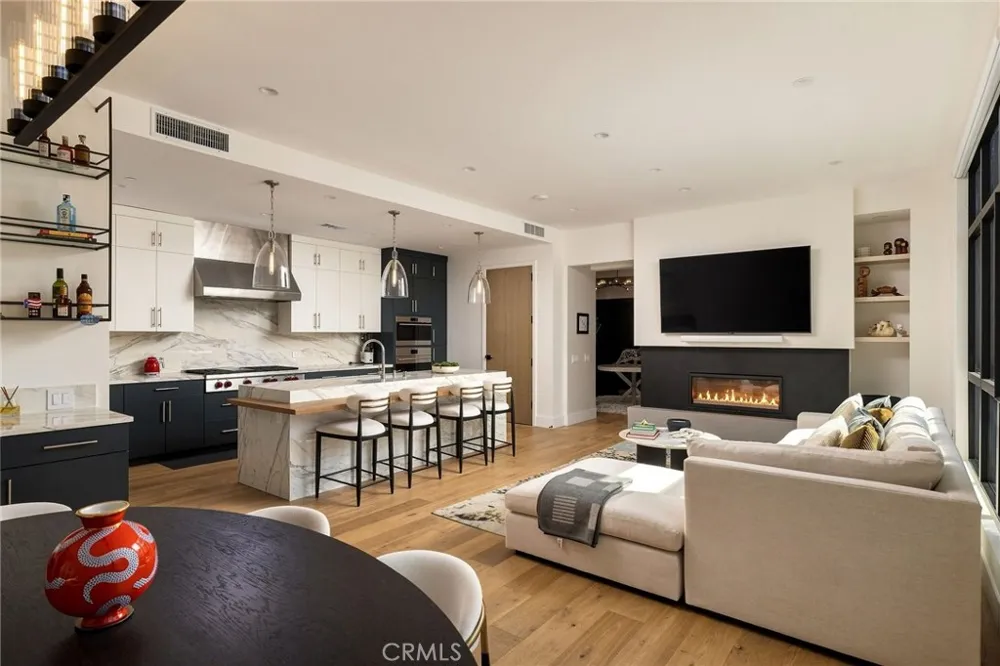 4291 Uptown Newport Dr #3 Newport Beach, CA 92660