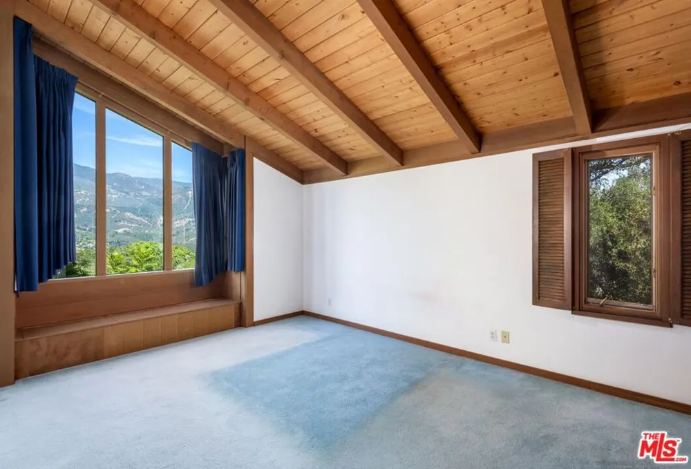 1303 Las Alturas Road Santa Barbara, CA 93103