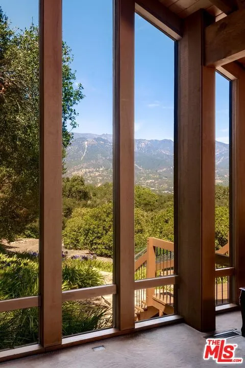 1303 Las Alturas Road Santa Barbara, CA 93103