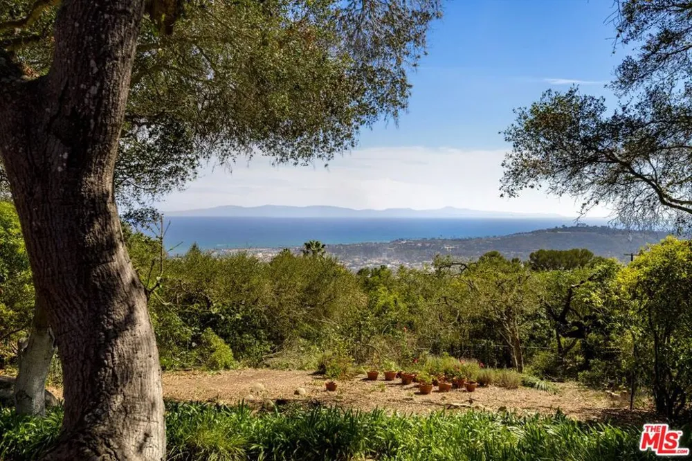 1303 Las Alturas Road Santa Barbara, CA 93103