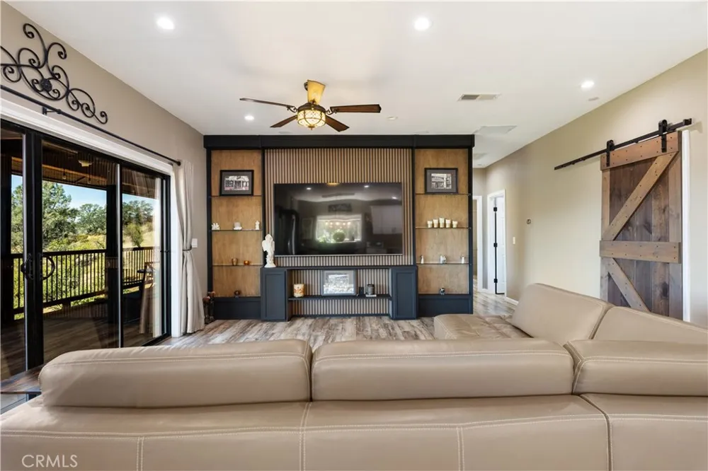 14244 Sanns Court Clearlake Oaks, CA 95423