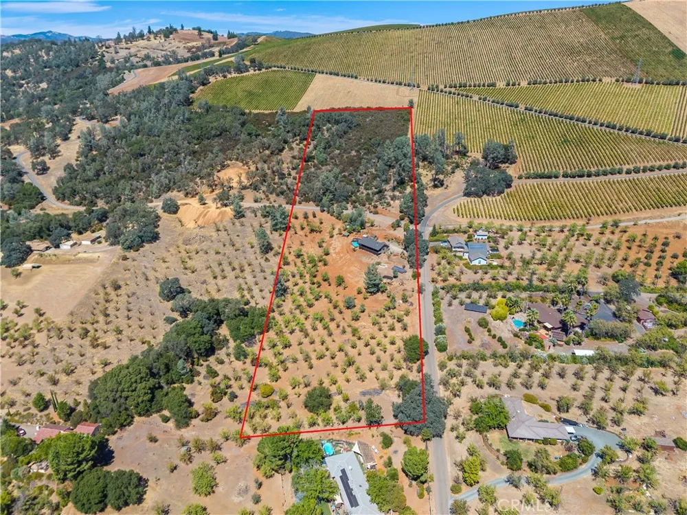 14244 Sanns Court Clearlake Oaks, CA 95423