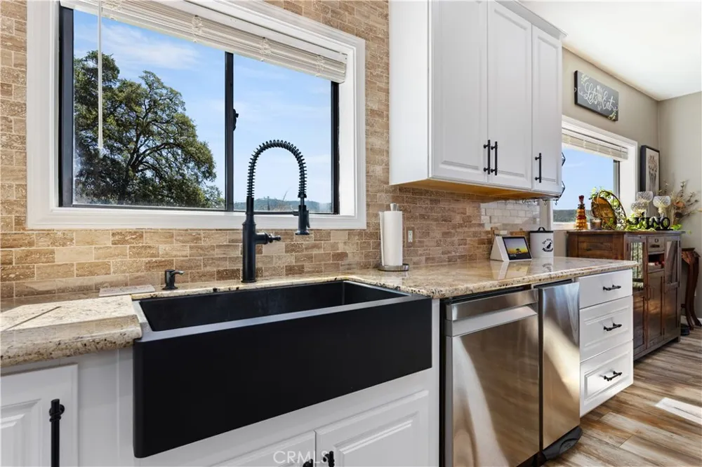 14244 Sanns Court Clearlake Oaks, CA 95423