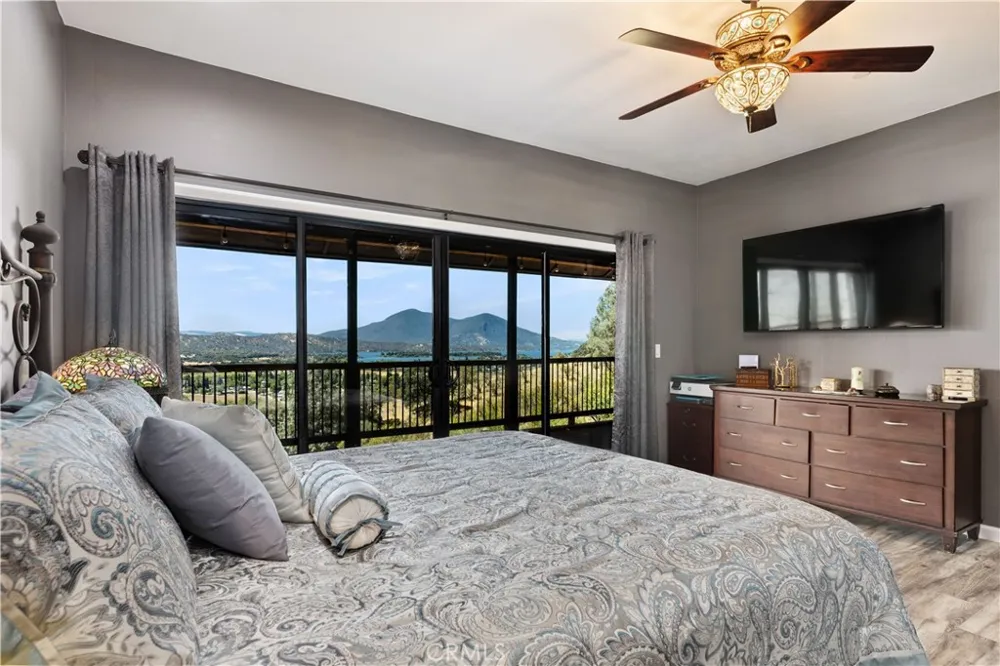 14244 Sanns Court Clearlake Oaks, CA 95423