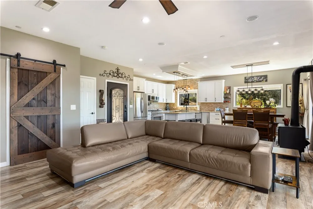 14244 Sanns Court Clearlake Oaks, CA 95423